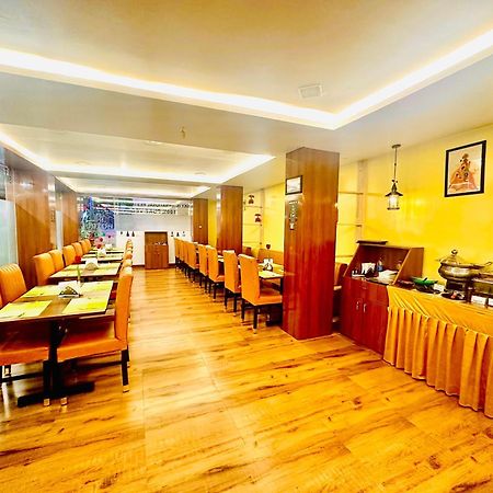 Hotel Sky International- Airport Zone Hyderabad Shamshabad Eksteriør bilde