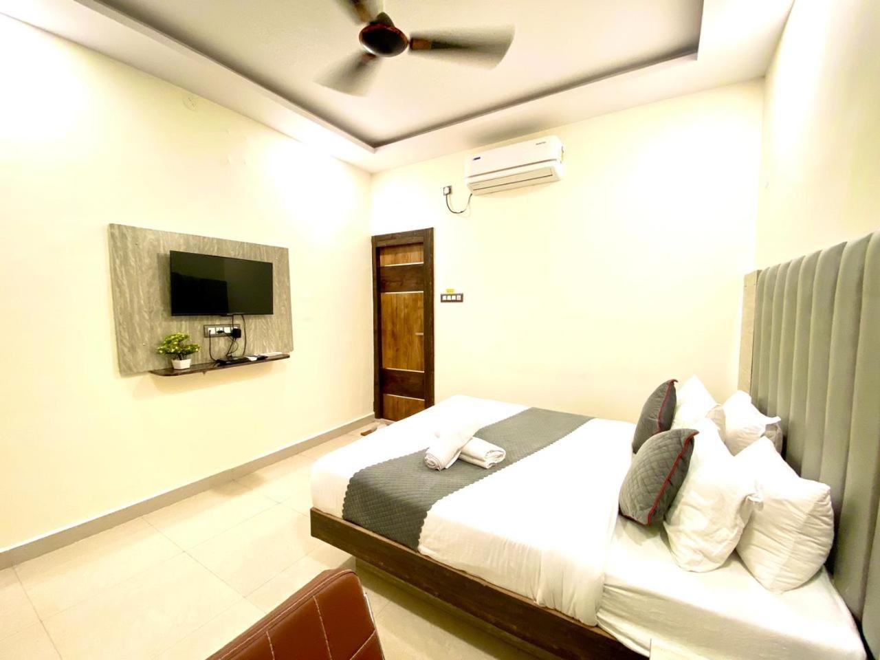 Hotel Sky International- Airport Zone Hyderabad Shamshabad Eksteriør bilde