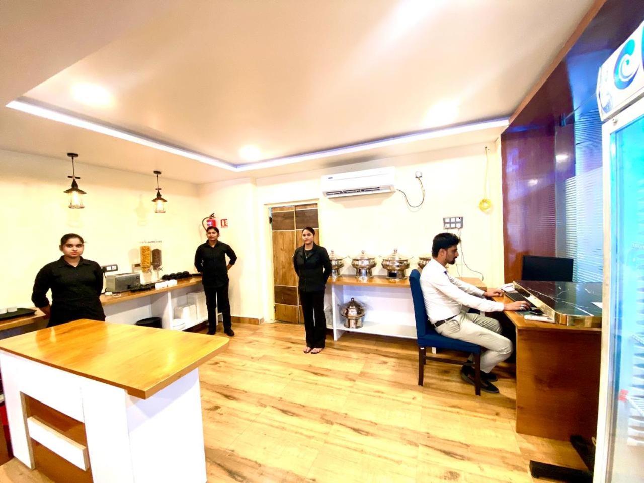 Hotel Sky International- Airport Zone Hyderabad Shamshabad Eksteriør bilde