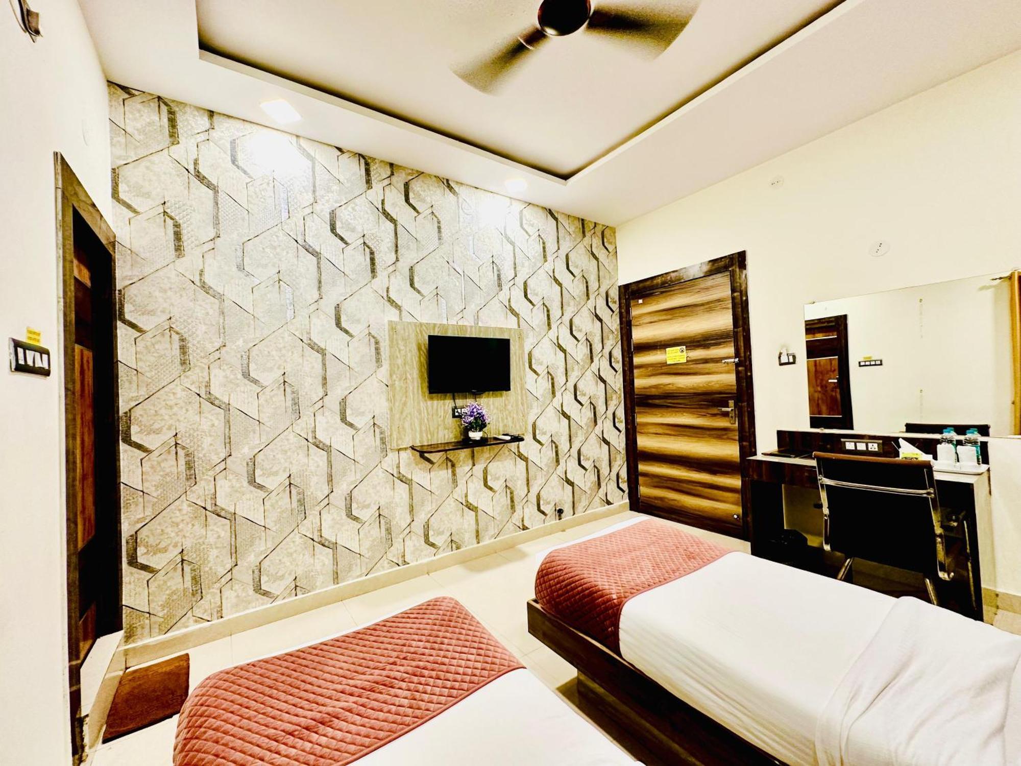 Hotel Sky International- Airport Zone Hyderabad Shamshabad Eksteriør bilde