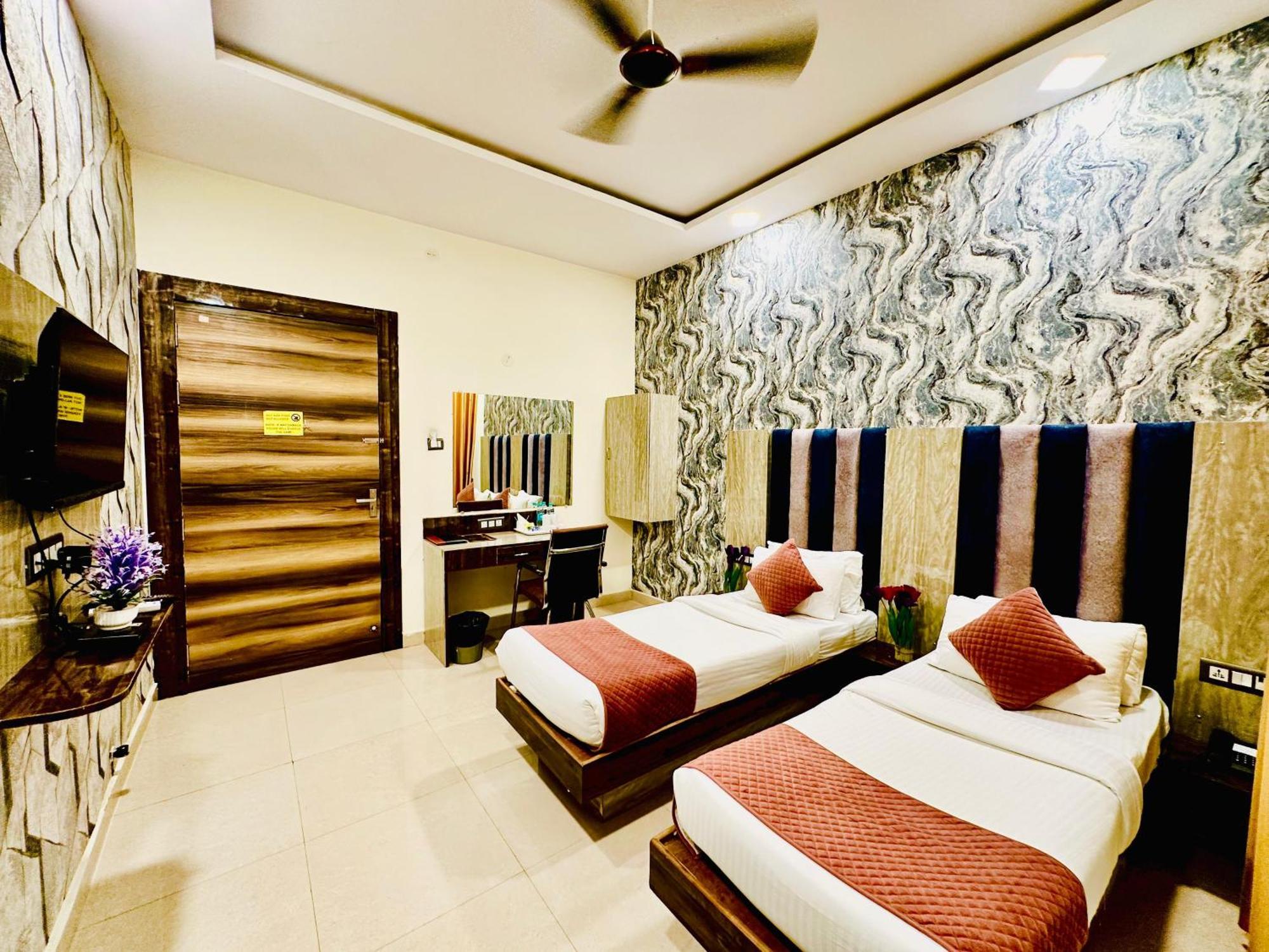 Hotel Sky International- Airport Zone Hyderabad Shamshabad Eksteriør bilde