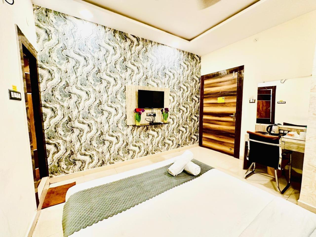 Hotel Sky International- Airport Zone Hyderabad Shamshabad Eksteriør bilde