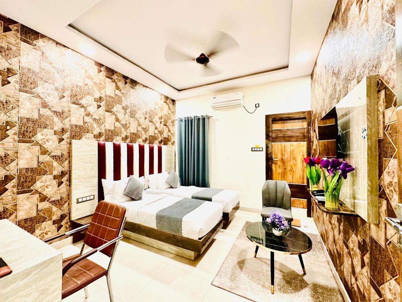 Hotel Sky International- Airport Zone Hyderabad Shamshabad Eksteriør bilde